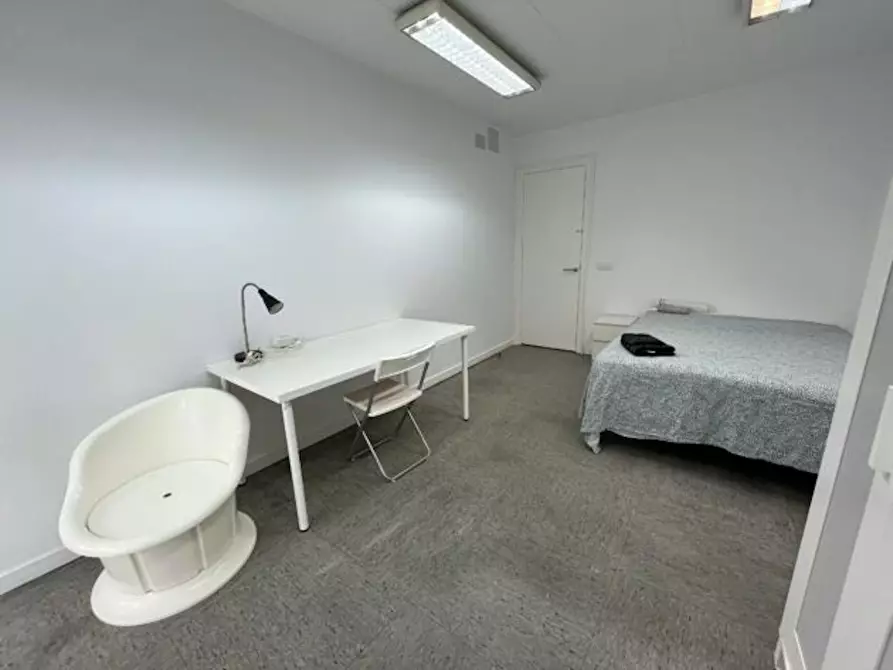 Immagine 5 di Camera in affitto  in Passeig de Sant Joan a Barcelona