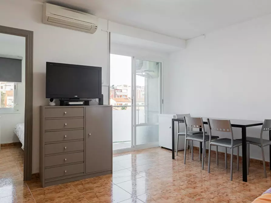 Immagine 5 di Appartamento in affitto  in Avenida de la Primavera a Hospitalet De Llobregat, L'