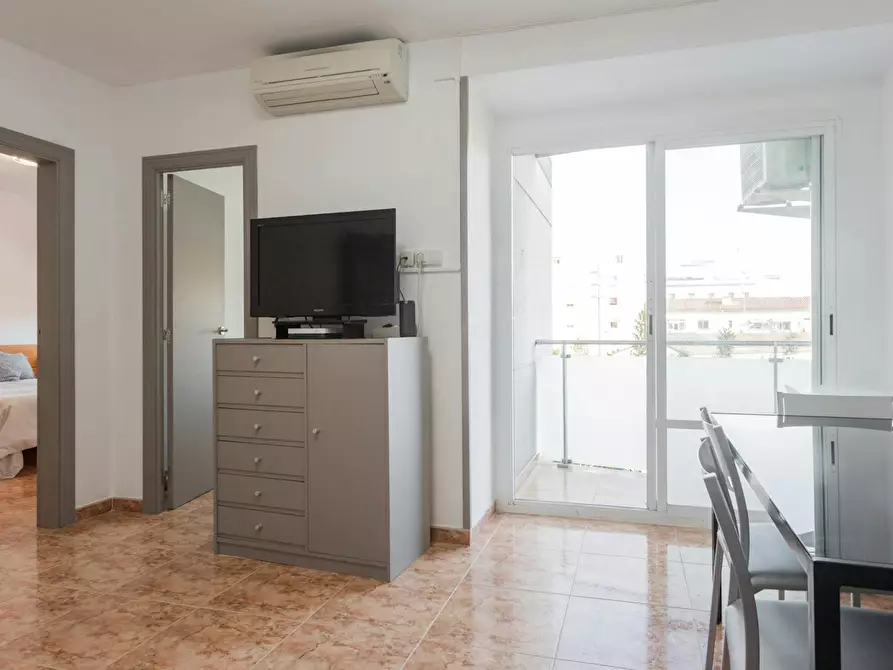 Immagine 1 di Appartamento in affitto  in Avenida de la Primavera a Hospitalet De Llobregat, L'