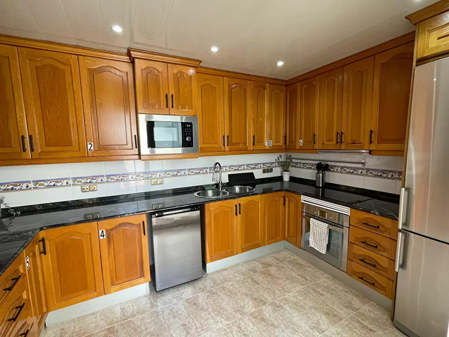 Immagine 8 di Camera in affitto  in Carrer d'Andorra a Hospitalet De Llobregat, L'