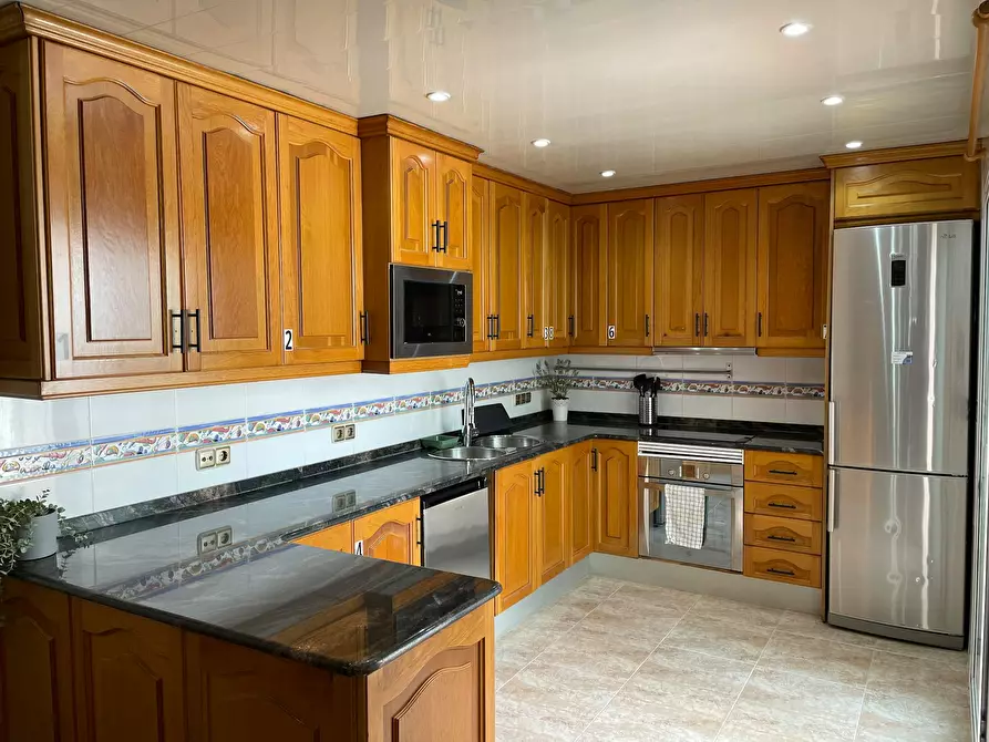 Immagine 7 di Camera in affitto  in Carrer d'Andorra a Hospitalet De Llobregat, L'