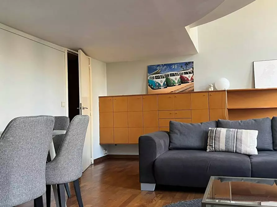 Immagine 1 di Appartamento in affitto  in Rue Royale a Saint-Josse-Ten-Noode