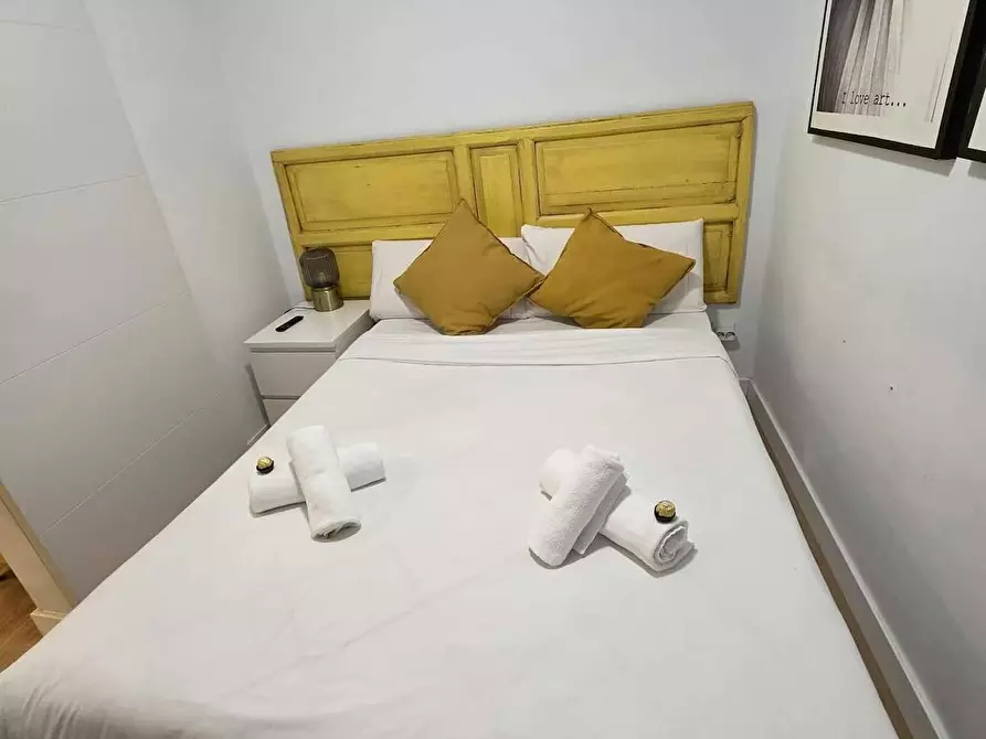 Immagine 9 di Appartamento in affitto  in Calle del Salitre a Madrid