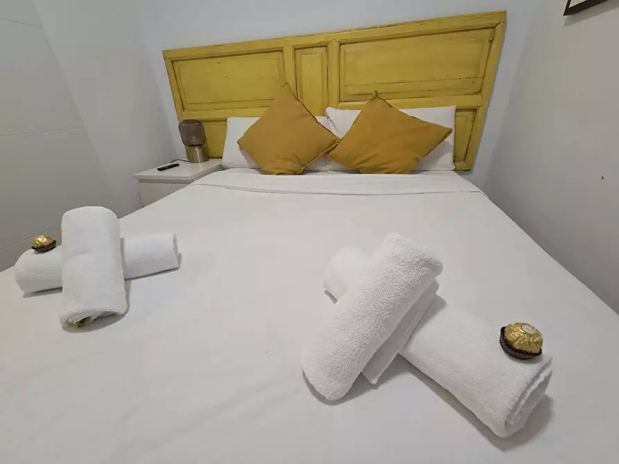 Immagine 7 di Appartamento in affitto  in Calle del Salitre a Madrid