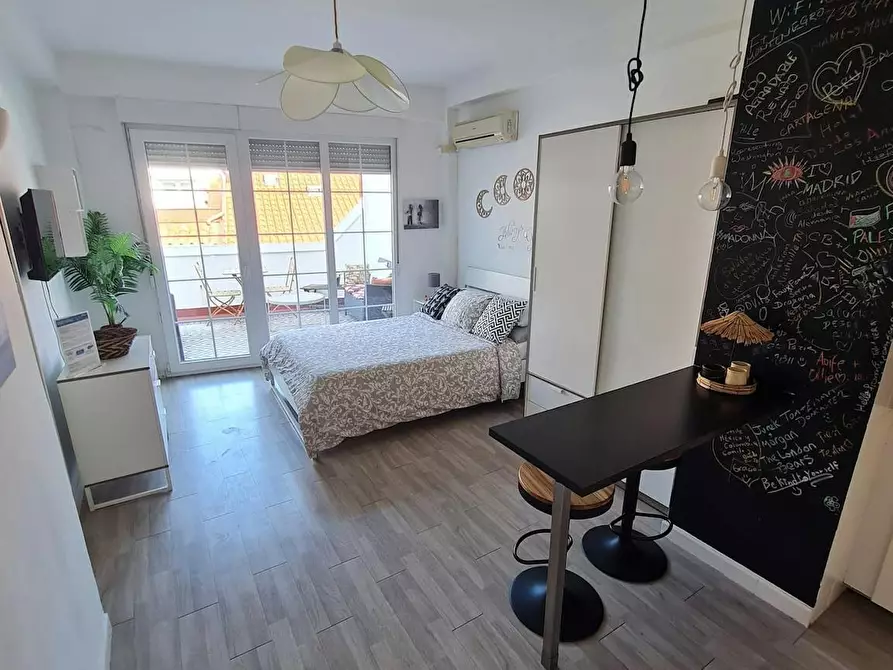 Immagine 3 di Appartamento in affitto  in Calle de Hernán Cortés a Madrid