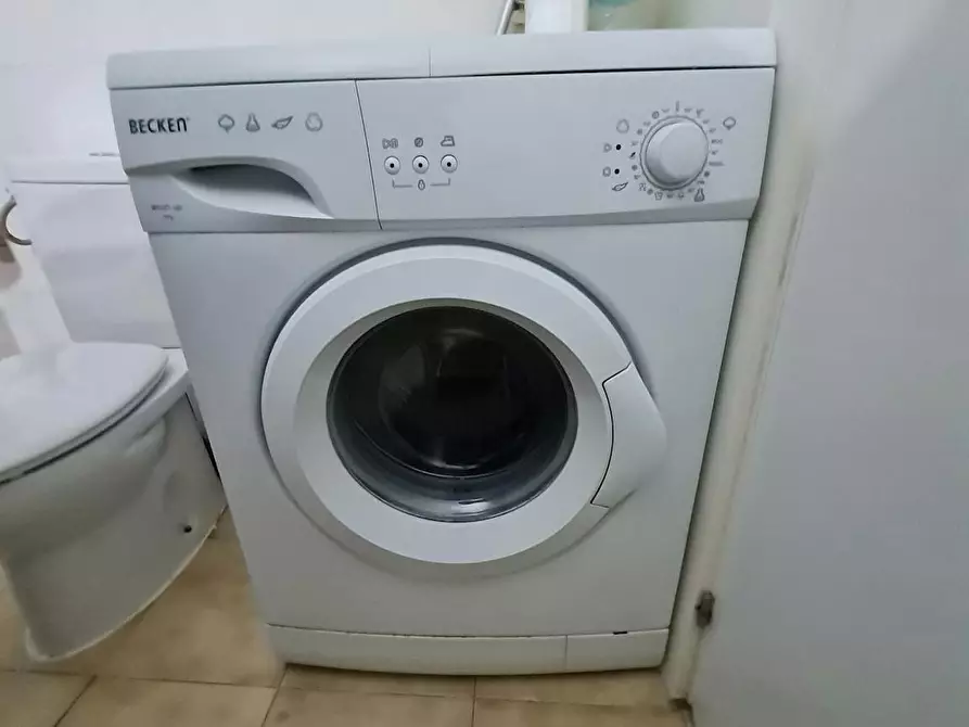 Immagine 10 di Appartamento in affitto  in Calle de Hernán Cortés a Madrid
