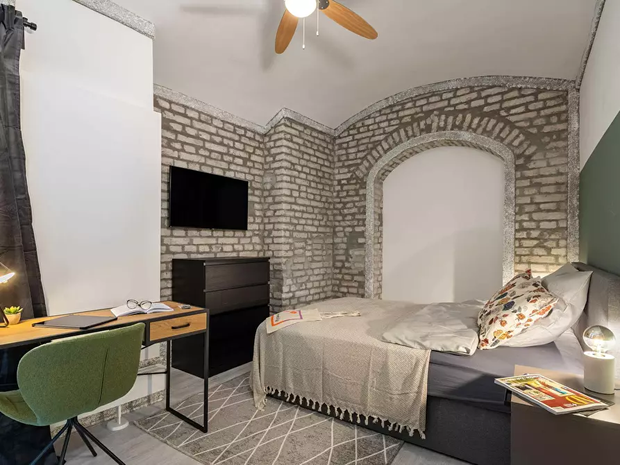 Immagine 1 di Camera in affitto  in Edelweißstraße a München