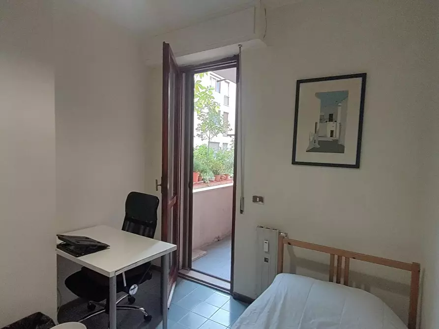 Immagine 1 di Camera in affitto  in Via San Giuseppe Benedetto Cottolengo a Pisa