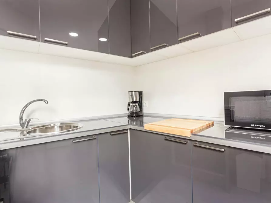 Immagine 8 di Appartamento in affitto  in Calle de Santa Ana a Madrid