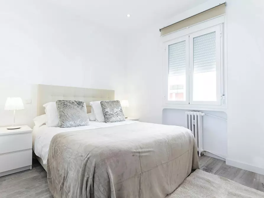 Immagine 6 di Appartamento in affitto  in Calle de Santa Ana a Madrid