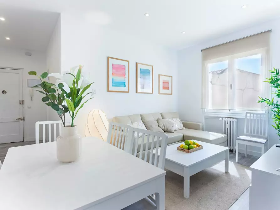 Immagine 10 di Appartamento in affitto  in Calle de Santa Ana a Madrid