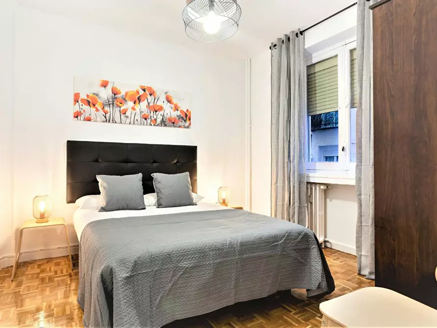 Immagine 1 di Appartamento in affitto  in Calle de Santa Ana a Madrid