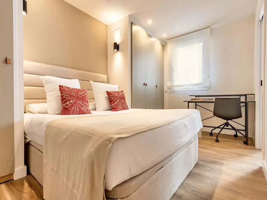 Immagine 1 di Appartamento in affitto  in Calle de Felipe Campos a Madrid