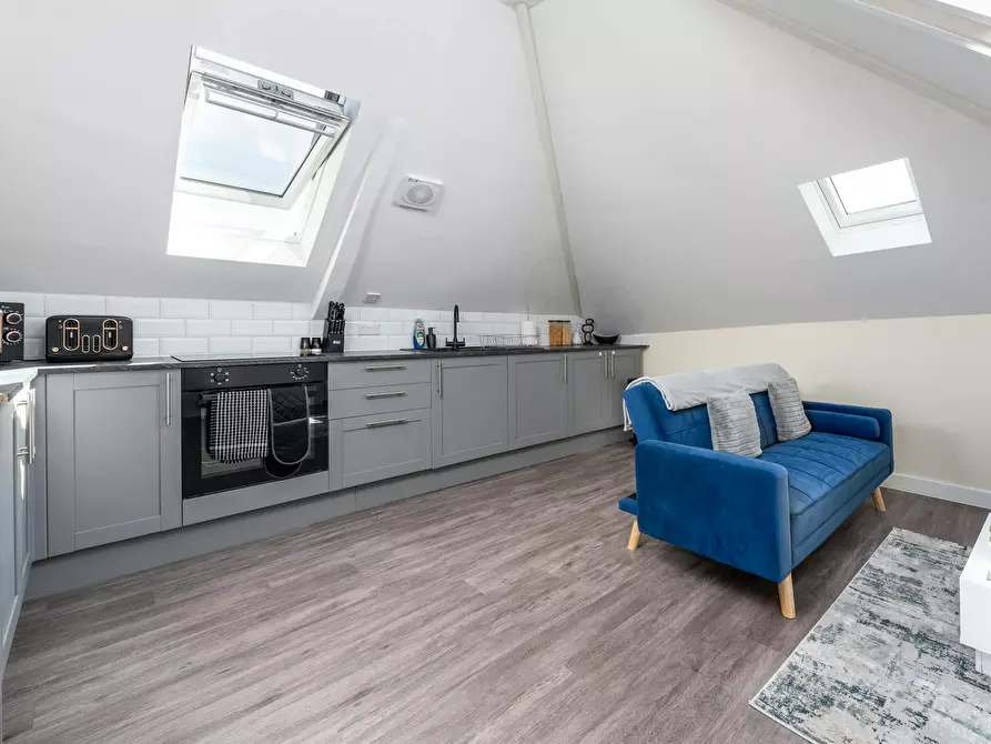 Immagine 5 di Appartamento in affitto  in High Street a Canterbury