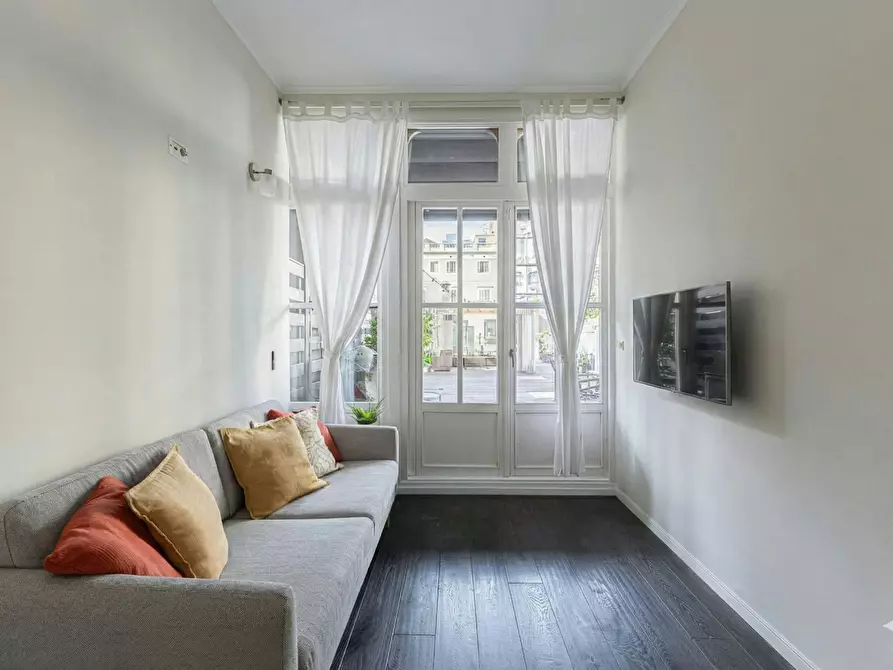 Immagine 4 di Appartamento in affitto  in Carrer d'Aragó a Barcelona