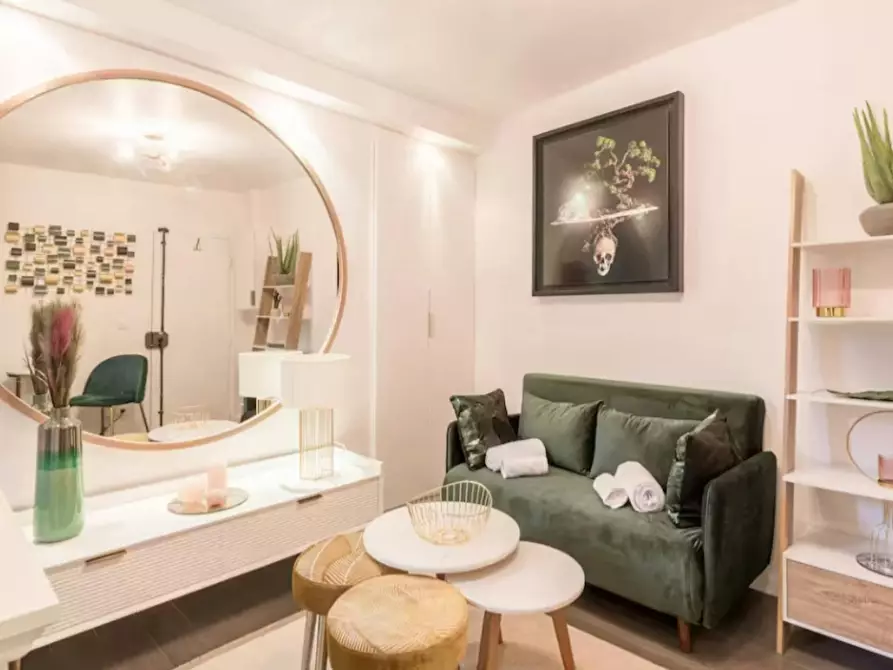 Immagine 6 di Appartamento in affitto  in Rue Mandar a Paris