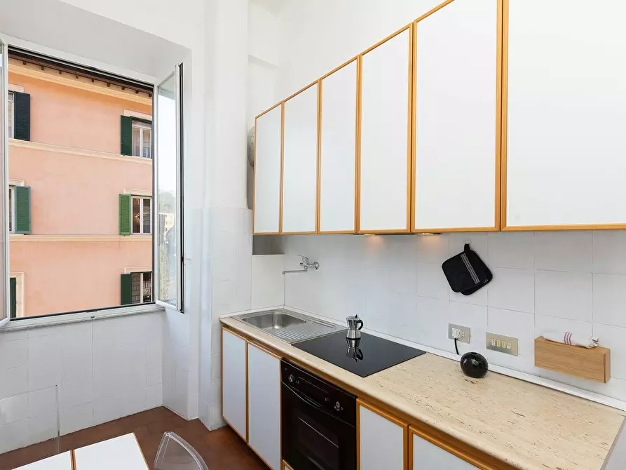 Immagine 5 di Appartamento in affitto  in Piazza di San Cosimato a Roma