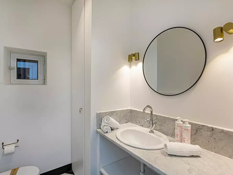 Immagine 8 di Appartamento in affitto  in Piazza Bandiera a Genova