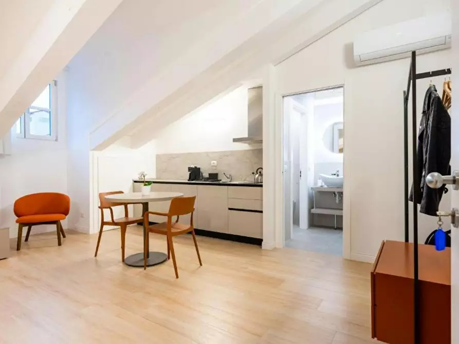 Immagine 7 di Appartamento in affitto  in Via Mazzini a Trieste