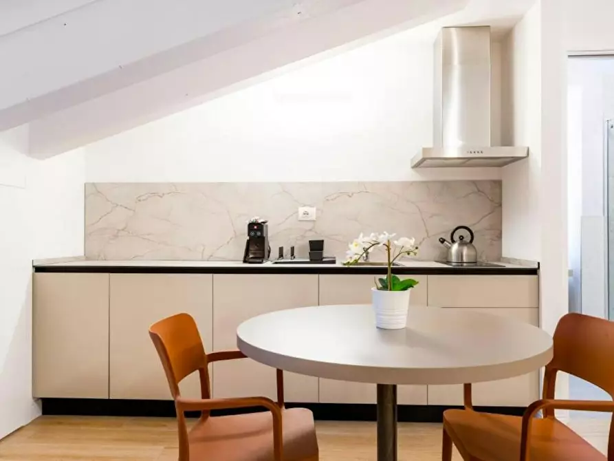 Immagine 5 di Appartamento in affitto  in Via Mazzini a Trieste