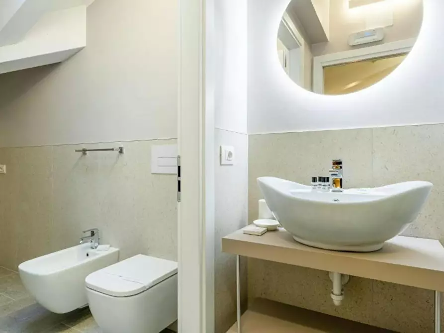 Immagine 8 di Appartamento in affitto  in Via Mazzini a Trieste