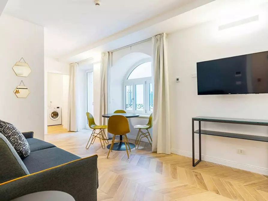 Immagine 1 di Appartamento in affitto  in Via Mazzini a Trieste