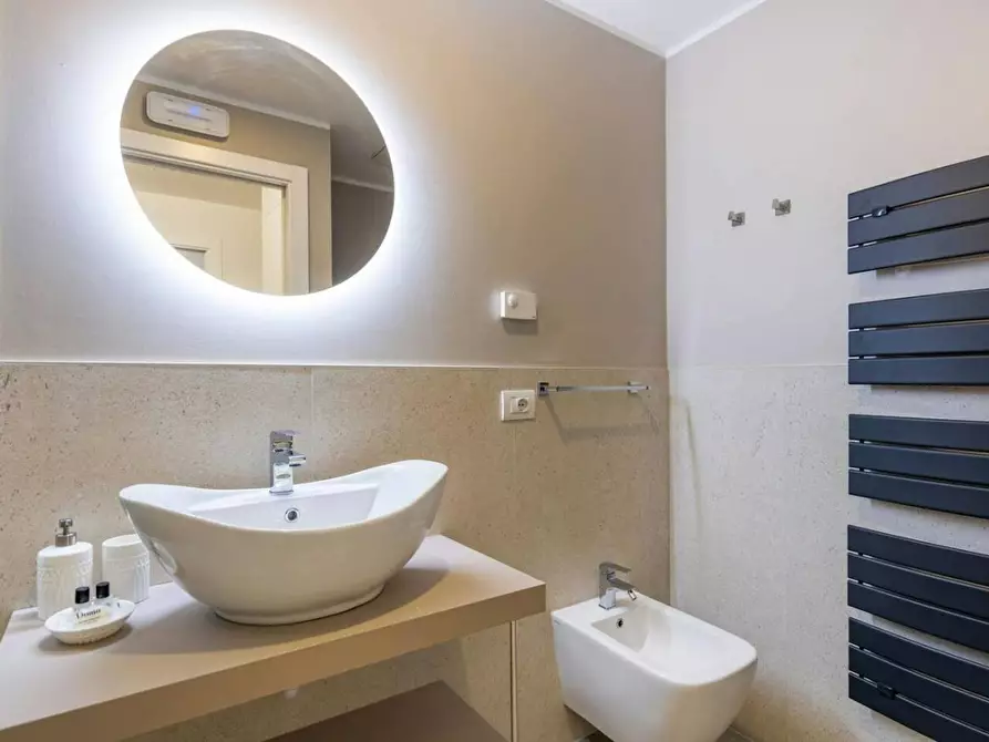 Immagine 5 di Appartamento in affitto  in Via Mazzini a Trieste