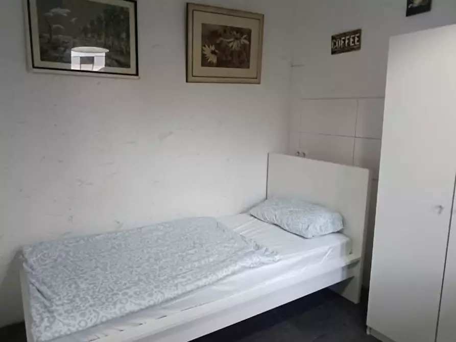 Immagine 3 di Camera in affitto  in Ernst-Mehlich-Straße a Dortmund