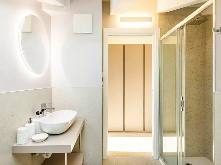 Immagine 10 di Appartamento in affitto  in Via Mazzini a Trieste