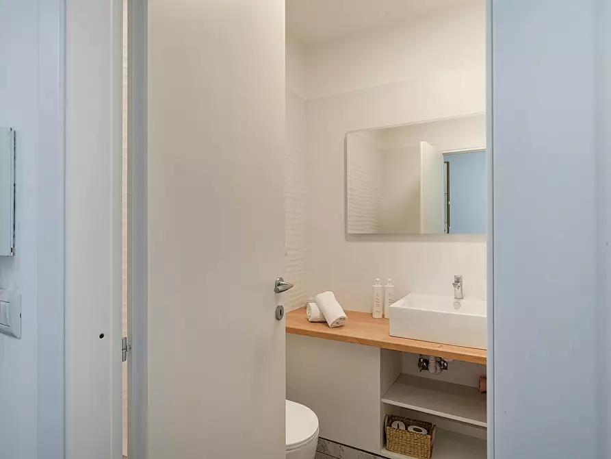 Immagine 10 di Appartamento in affitto  in Via di Sottoripa a Genova