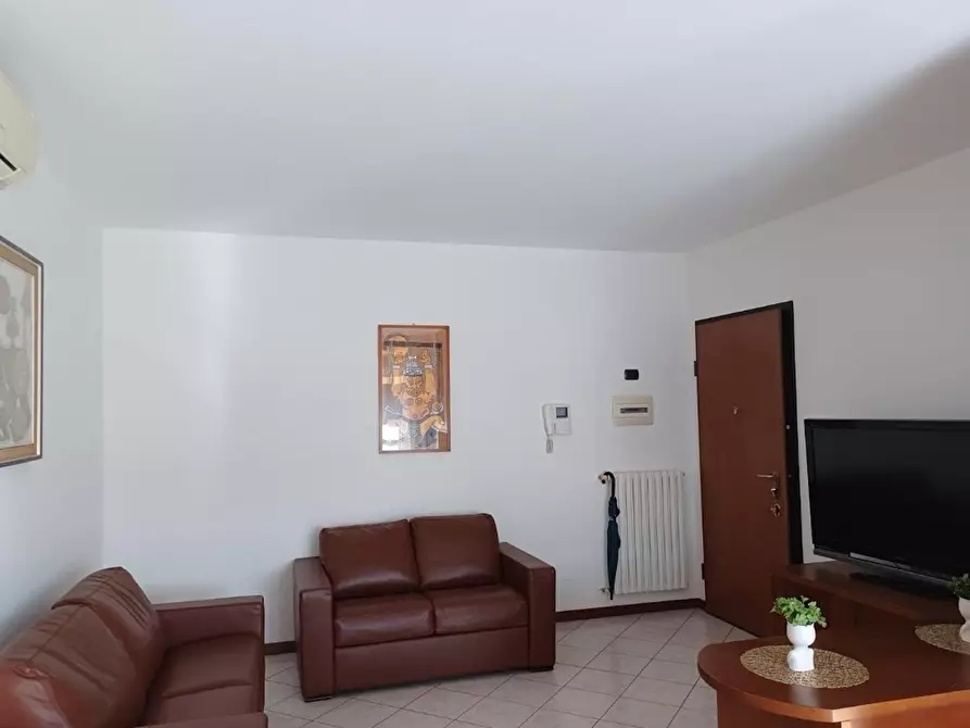 Immagine 7 di Camera in affitto  in Via Armando Diaz a Baranzate