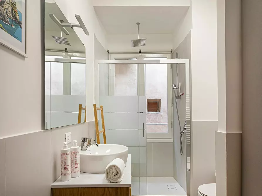 Immagine 10 di Appartamento in affitto  in Via Lomellini a Genova