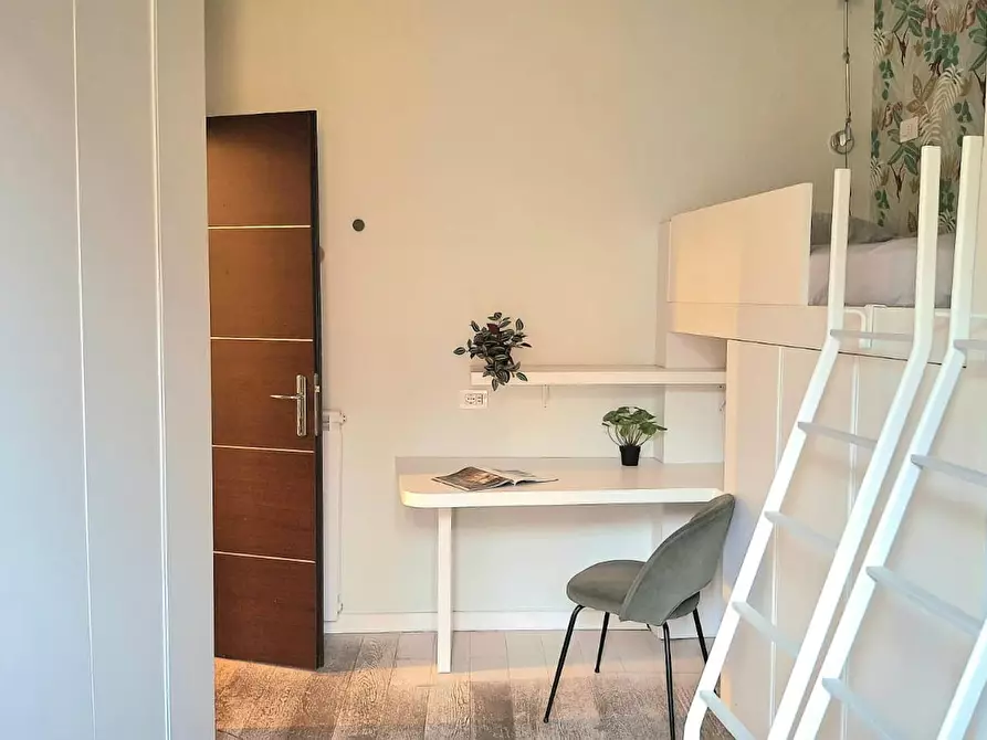 Immagine 7 di Appartamento in affitto  in Via Arnolfo di Cambio a Milano