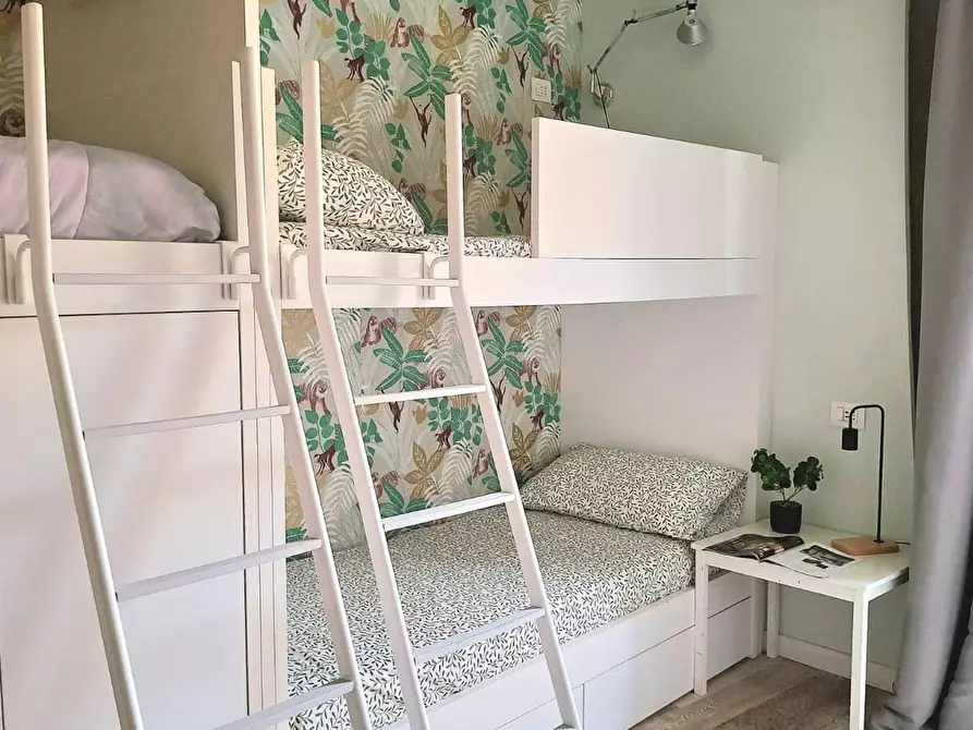 Immagine 5 di Appartamento in affitto  in Via Arnolfo di Cambio a Milano