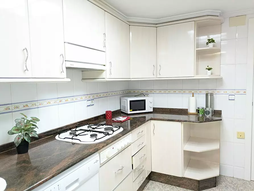 Immagine 9 di Camera in affitto  in Carrer de Lleida a Valencia