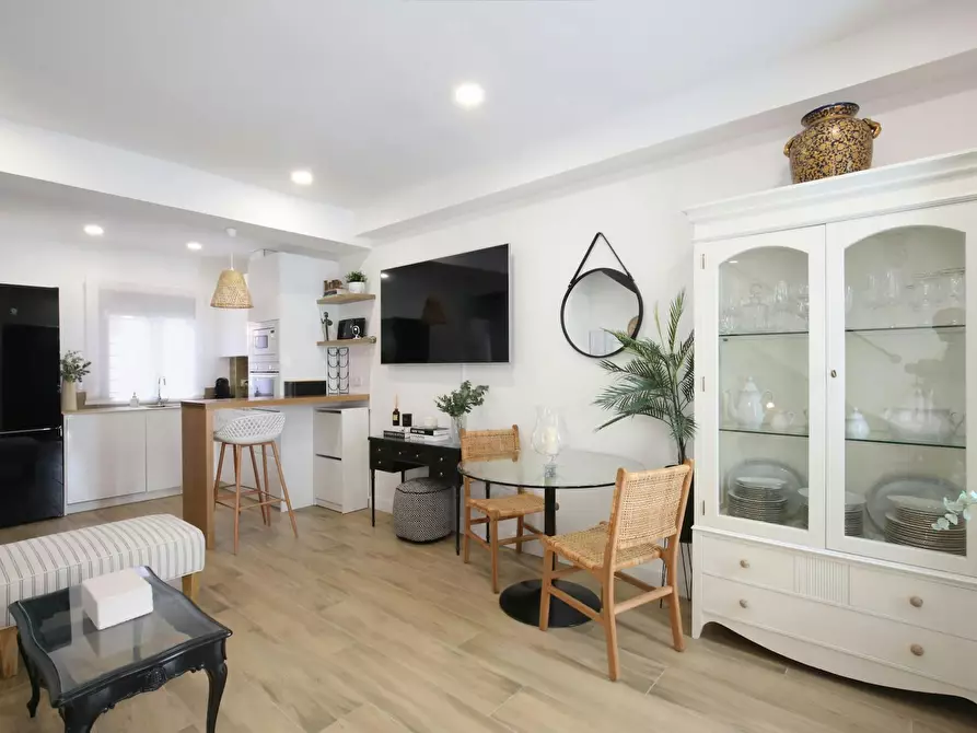 Immagine 1 di Appartamento in affitto  in Calle de Cadalso de los Vidrios a Madrid