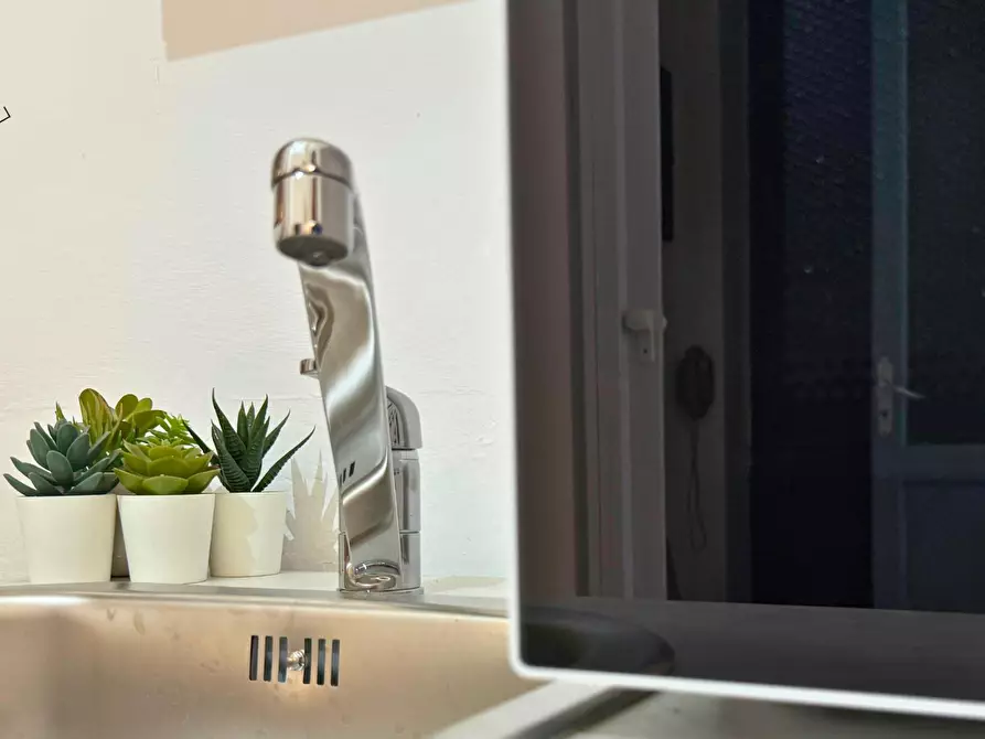 Immagine 8 di Camera in affitto  in Via Carlo Castelnuovo delle Lanze a Torino