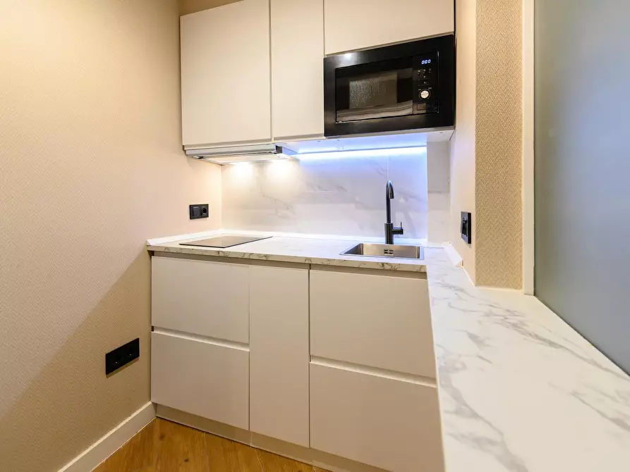 Immagine 3 di Appartamento in affitto  in Calle de Núñez de Arce a Madrid