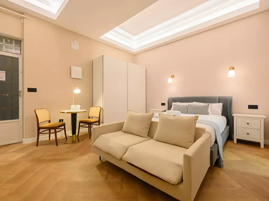 Immagine 1 di Appartamento in affitto  in Calle de Núñez de Arce a Madrid