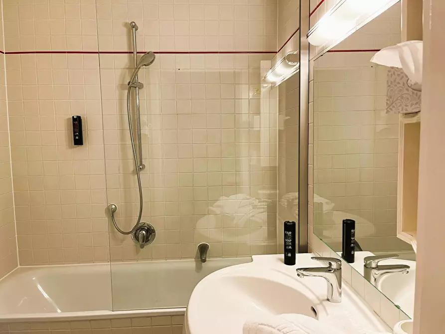 Immagine 4 di Appartamento in affitto  in Feuerbachstraße a Frankfurt am Main