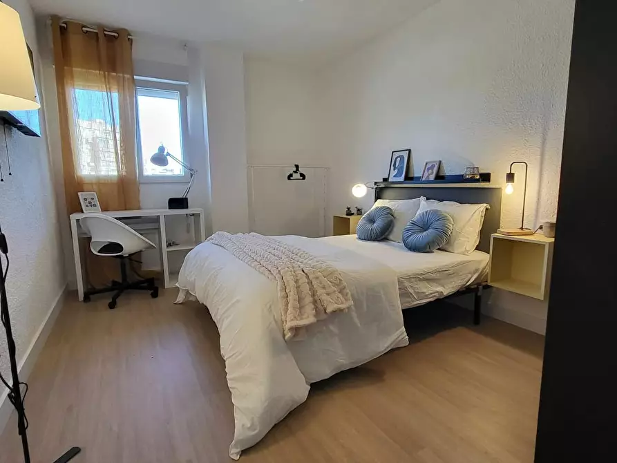 Immagine 1 di Camera condivisa in affitto  in Carrer de la Princesa Merce a Alicante/Alacant