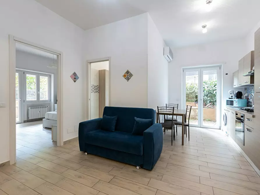 Immagine 1 di Appartamento in affitto  in Via Pietro Adami a Roma