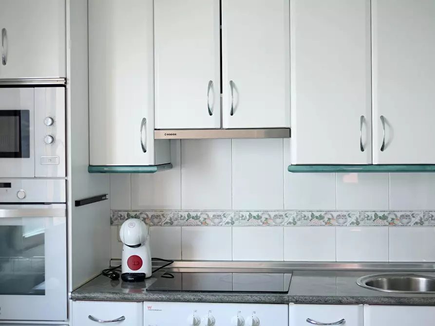 Immagine 9 di Camera in affitto  in Iturribide Kalea a Bilbao