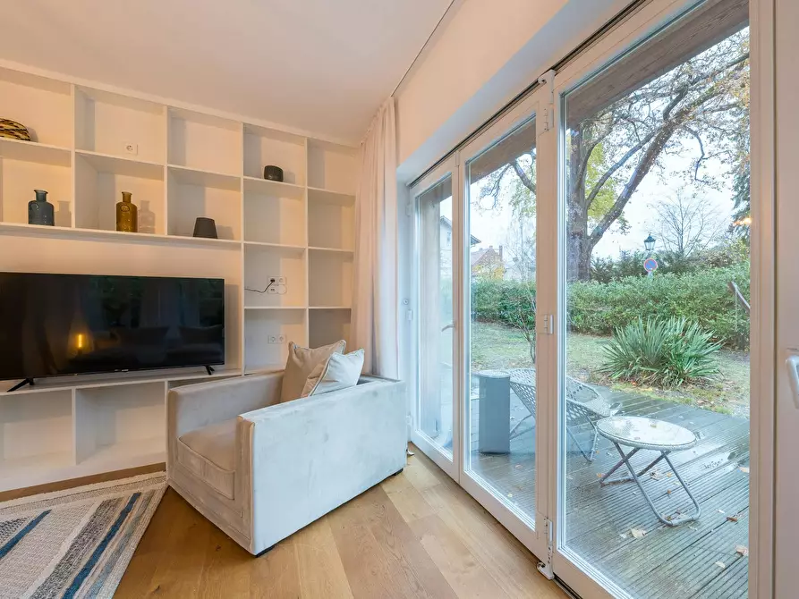 Immagine 10 di Casa indipendente in affitto  in Alsenstraße a Berlin