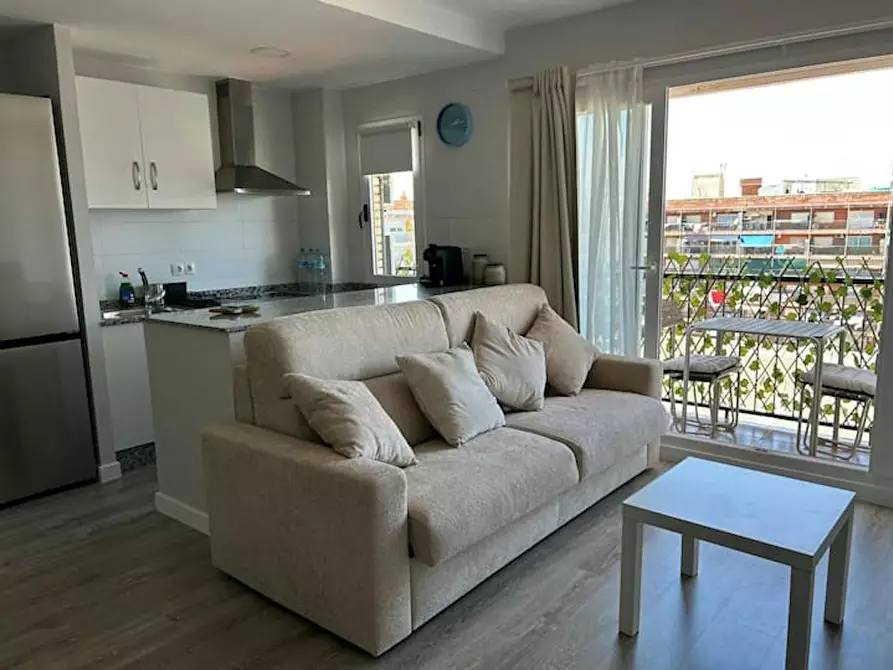 Immagine 2 di Appartamento in affitto  in Carrer del Doctor Manuel Candela a Valencia
