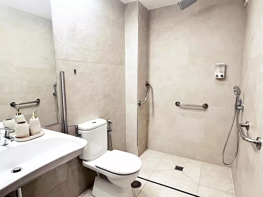 Immagine 9 di Camera in affitto  in Avenida de Valladolid a Madrid