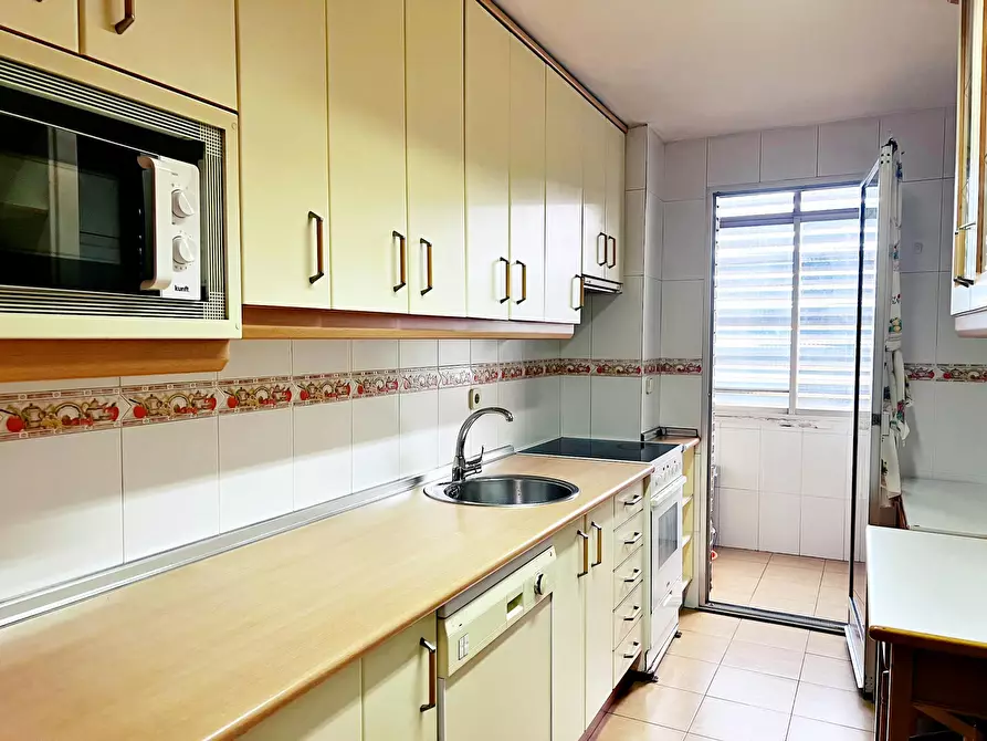 Immagine 10 di Camera in affitto  in Avenida de Valladolid a Madrid