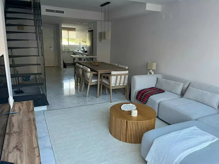 Immagine 7 di Appartamento in affitto  in Carrer Bruselas a Trencal