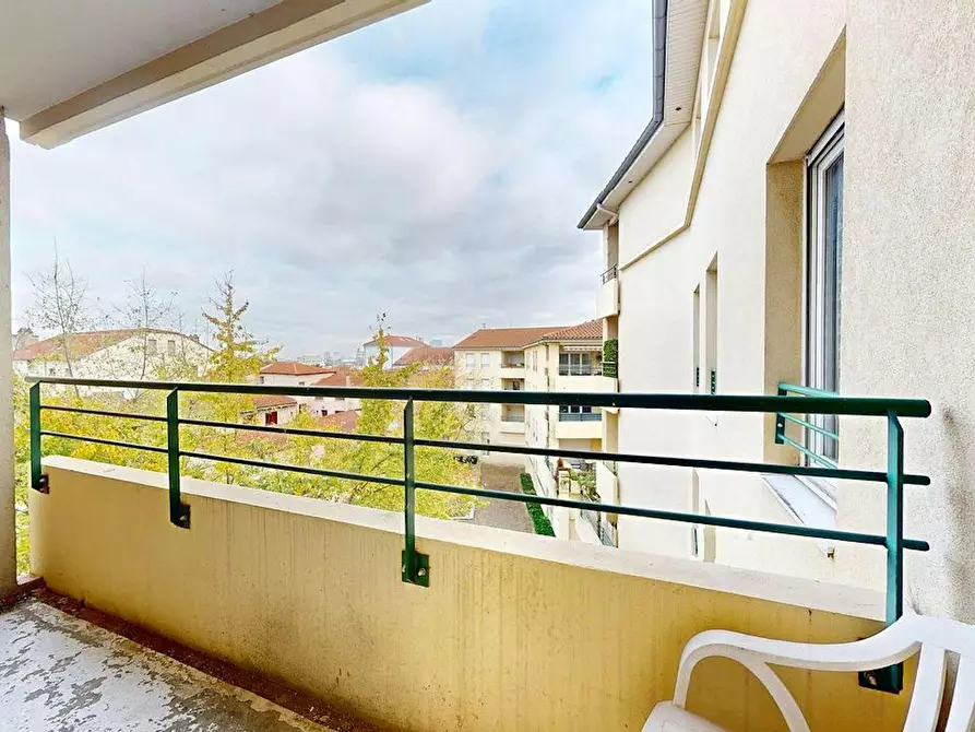 Immagine 2 di Appartamento in affitto  in Rue Voltaire a Pierre-Bénite