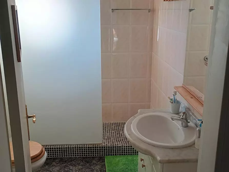 Immagine 8 di Camera in affitto  in Avinguda de Plana Novella a Olivella